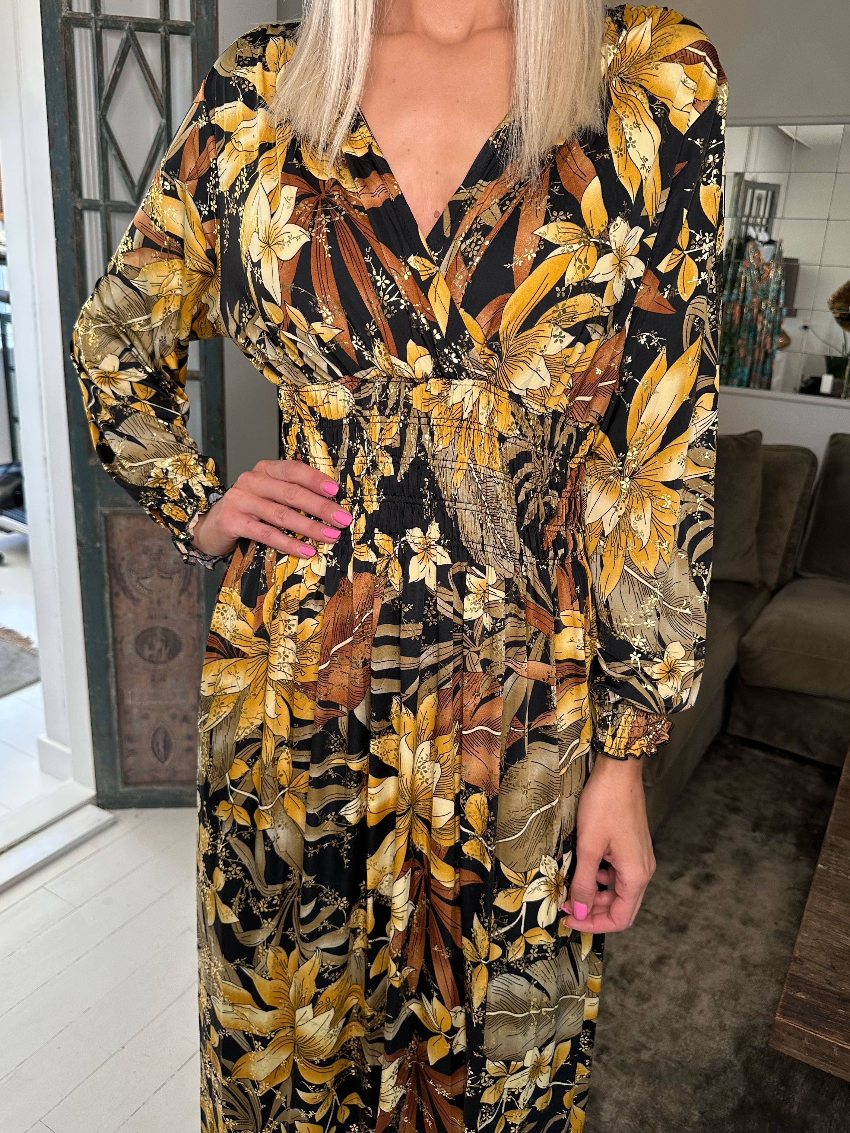 Pams L/S - Lang elastisk kjole i krølfrit stof med lange ærmer